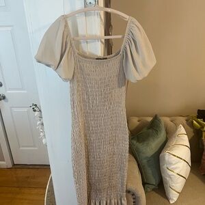 Trixxi Beige Puff Sleeve Midi Dress